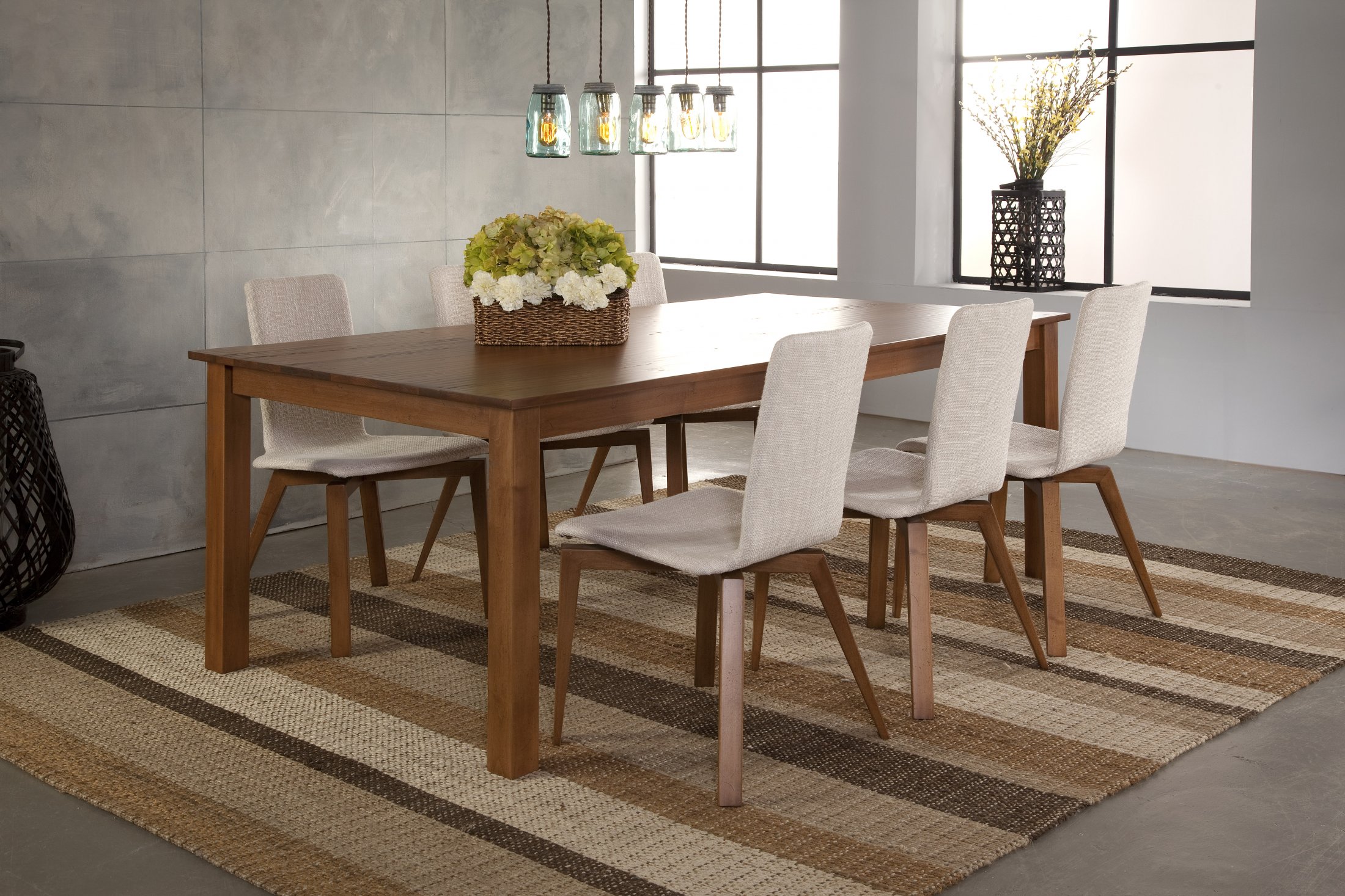 Urban Table with Stretch-U Chairs
